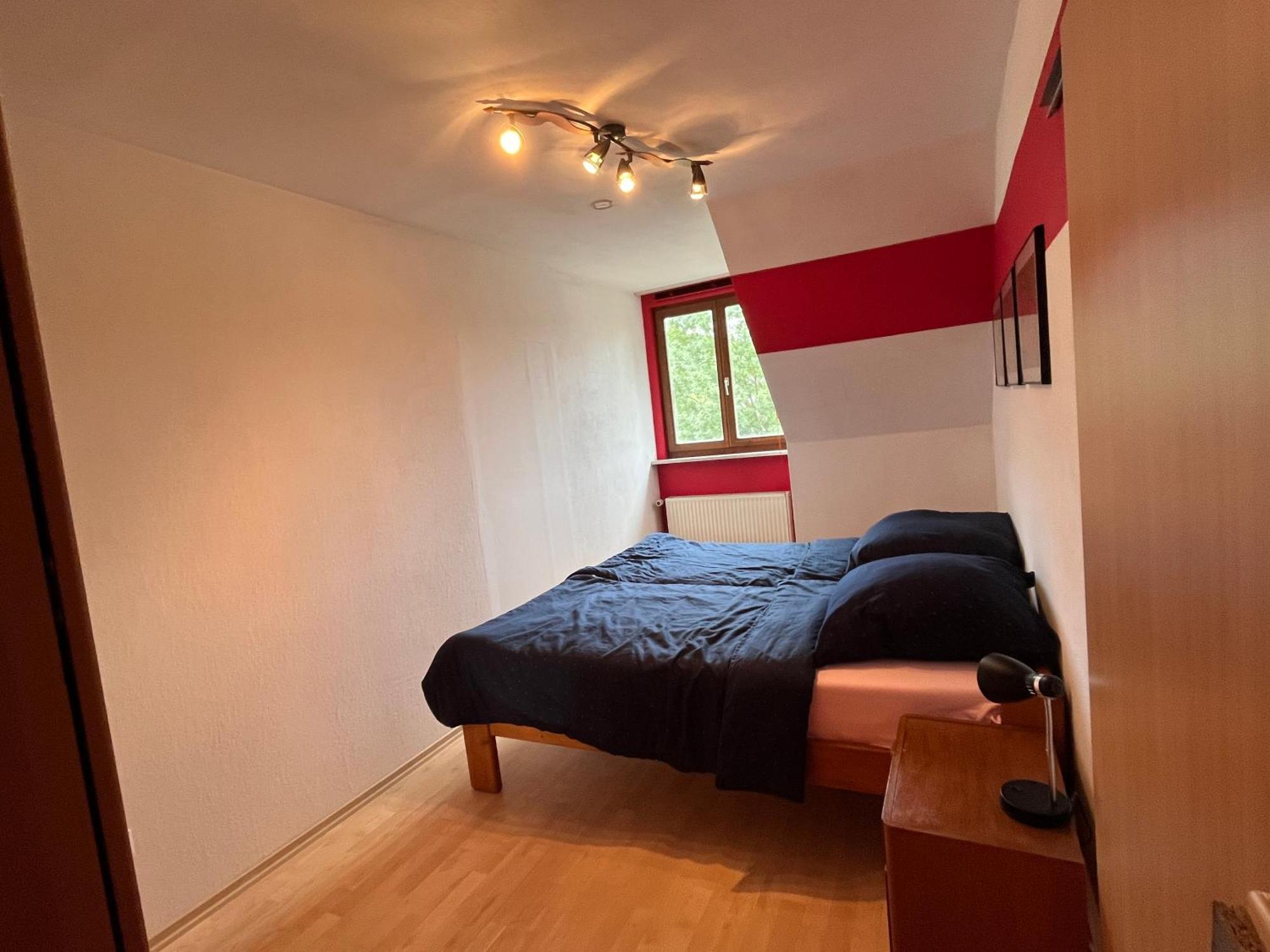 Kleine Bauernhof-Wohnung Im Stadtbusbereich Coburg Esterno foto
